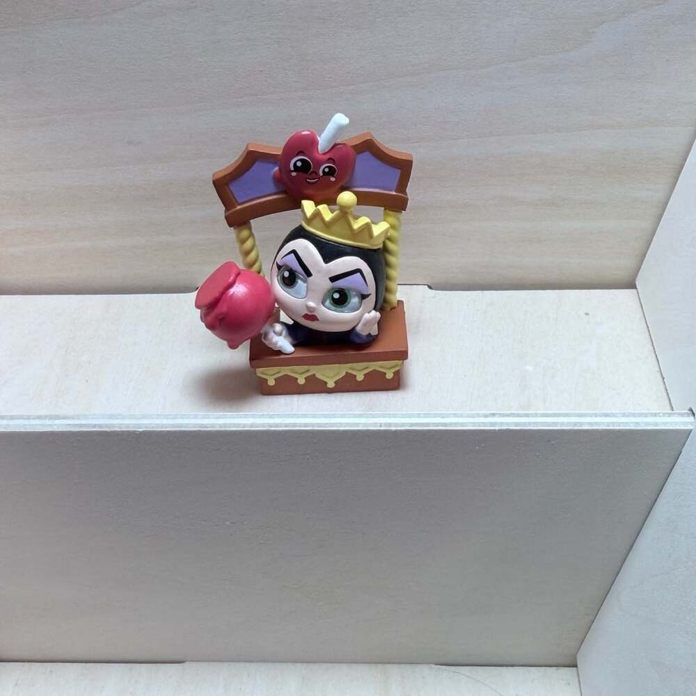 Disney Doorables Ticket To Fun Series Evil Queen Figure